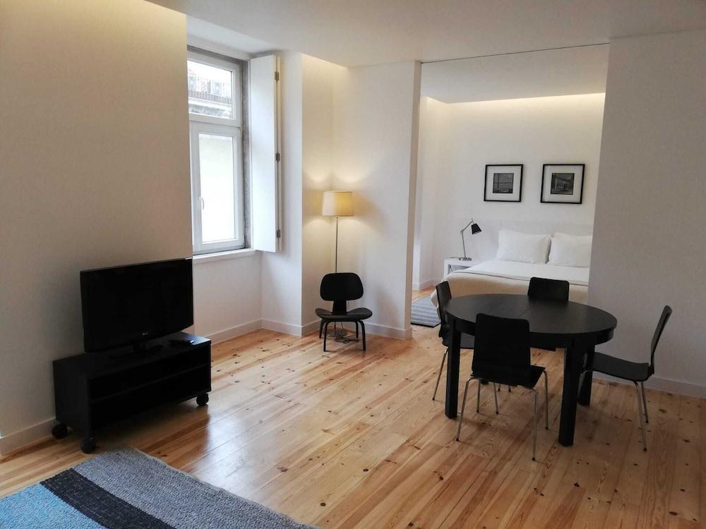 Hello Lisbon Terreiro Do Paco Apartments Екстериор снимка