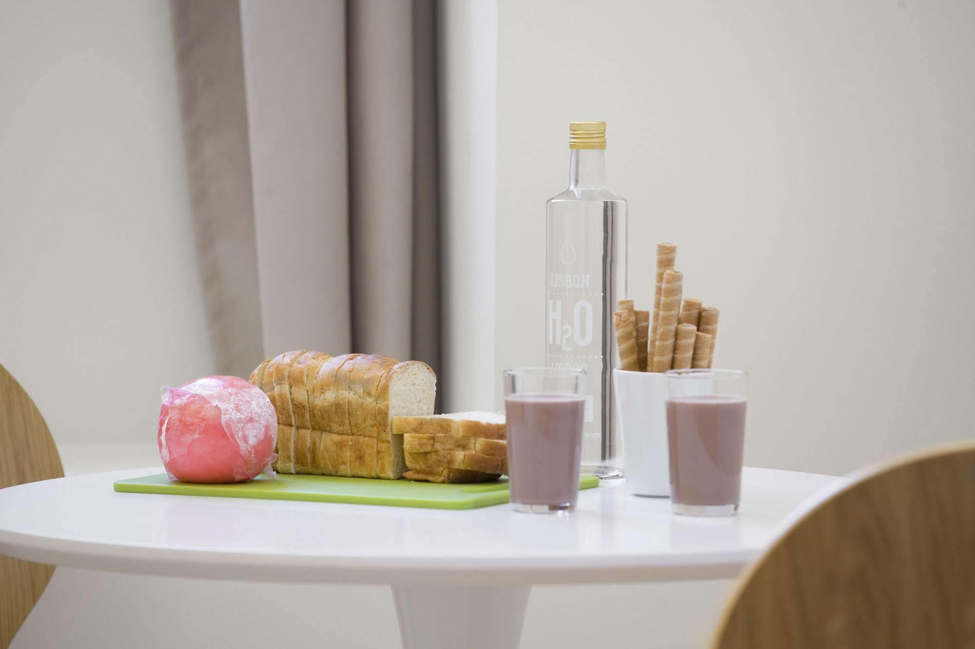 Hello Lisbon Terreiro Do Paco Apartments Екстериор снимка