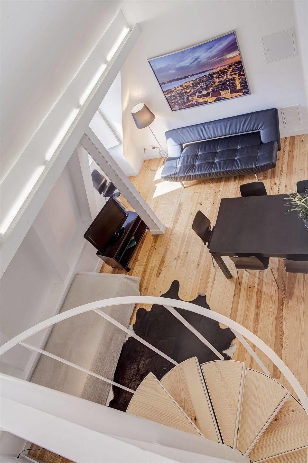 Hello Lisbon Terreiro Do Paco Apartments Екстериор снимка